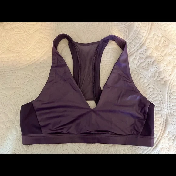 2 Victoria’s Secret’s Bras - Picture 5 of 5